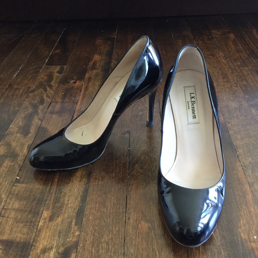 LK Bennett black patent almond toe stilettos 37